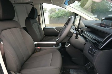 https://vehicle-cdn.autoleague.cloud/15443_620263512_13.jpg