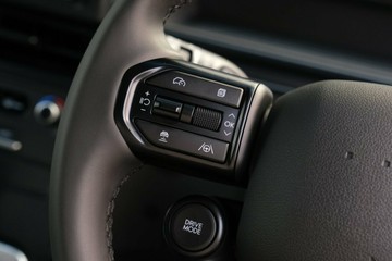 https://vehicle-cdn.autoleague.cloud/15443_620263512_16.jpg