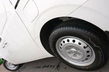 https://vehicle-cdn.autoleague.cloud/15443_620263512_8.jpg