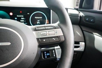 https://vehicle-cdn.autoleague.cloud/15443_620263671_18.jpg