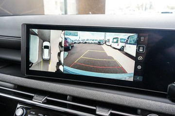 https://vehicle-cdn.autoleague.cloud/15443_620263671_21.jpg