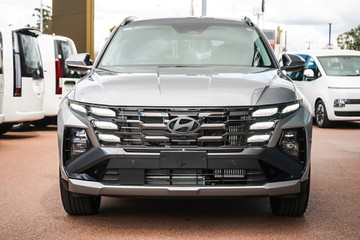 https://vehicle-cdn.autoleague.cloud/15443_620263671_3.jpg