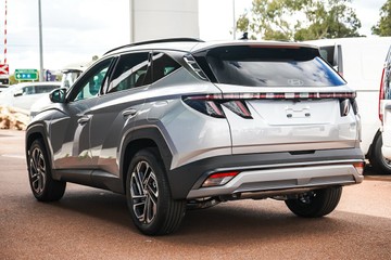 https://vehicle-cdn.autoleague.cloud/15443_620263671_6.jpg