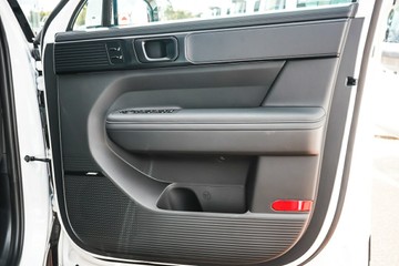 https://vehicle-cdn.autoleague.cloud/15443_620263766_13.jpg