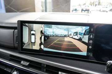 https://vehicle-cdn.autoleague.cloud/15443_620263766_22.jpg