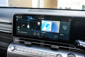 https://vehicle-cdn.autoleague.cloud/15443_620263813_19.jpg