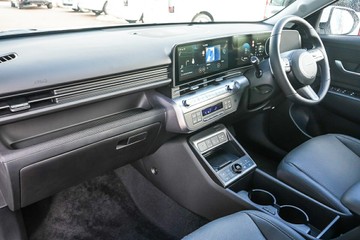 https://vehicle-cdn.autoleague.cloud/15443_620263813_22.jpg