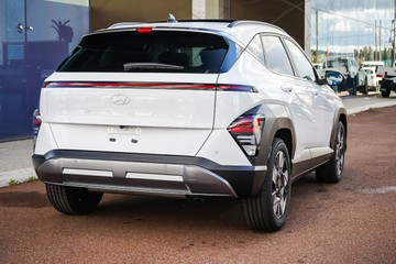 https://vehicle-cdn.autoleague.cloud/15443_620263813_8.jpg
