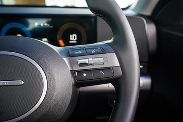 https://vehicle-cdn.autoleague.cloud/15443_620263827_16.jpg