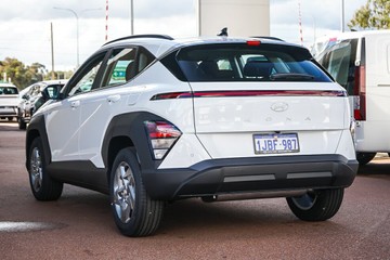 https://vehicle-cdn.autoleague.cloud/15443_620263827_6.jpg