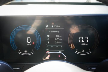 https://vehicle-cdn.autoleague.cloud/15443_620263828_14.jpg