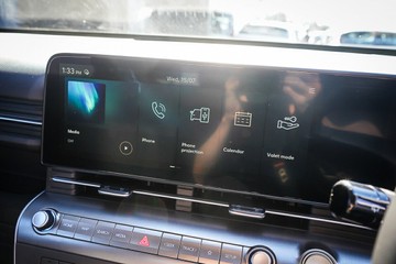 https://vehicle-cdn.autoleague.cloud/15443_620263828_17.jpg