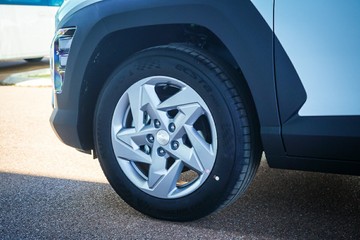 https://vehicle-cdn.autoleague.cloud/15443_620263828_5.jpg