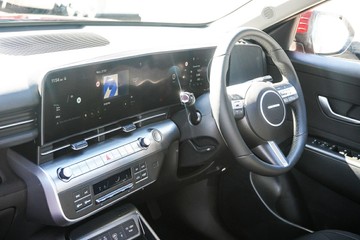 https://vehicle-cdn.autoleague.cloud/15443_620264078_22.jpg