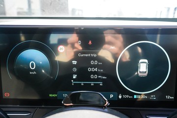 https://vehicle-cdn.autoleague.cloud/15443_620264103_15.jpg