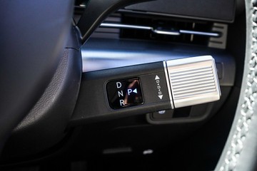 https://vehicle-cdn.autoleague.cloud/15443_620264103_18.jpg