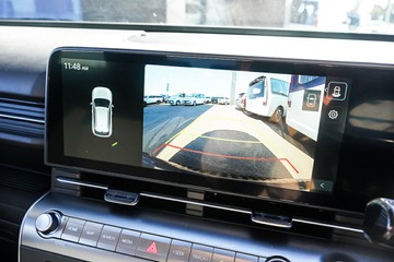 https://vehicle-cdn.autoleague.cloud/15443_620264103_20.jpg