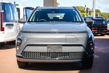 https://vehicle-cdn.autoleague.cloud/15443_620264103_3.jpg