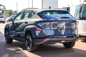 https://vehicle-cdn.autoleague.cloud/15443_620264103_6.jpg