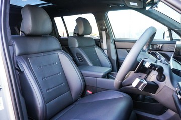 https://vehicle-cdn.autoleague.cloud/15443_620264215_15.jpg