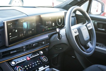 https://vehicle-cdn.autoleague.cloud/15443_620264215_24.jpg