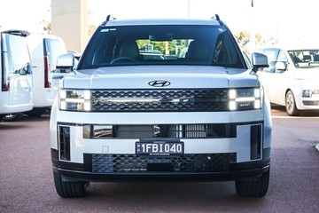 https://vehicle-cdn.autoleague.cloud/15443_620264215_3.jpg