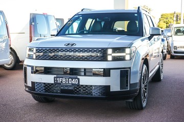 https://vehicle-cdn.autoleague.cloud/15443_620264215_4.jpg