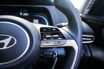 https://vehicle-cdn.autoleague.cloud/15443_620264236_17.jpg