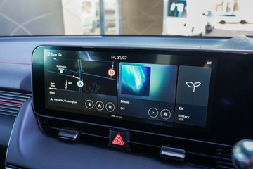 https://vehicle-cdn.autoleague.cloud/15443_620264376_19.jpg