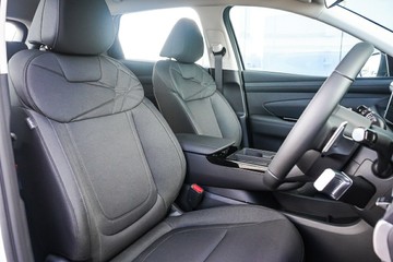 https://vehicle-cdn.autoleague.cloud/15443_620264514_14.jpg