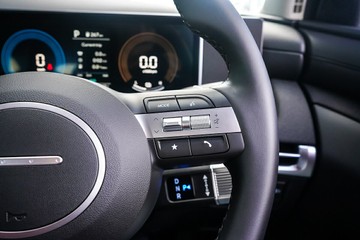 https://vehicle-cdn.autoleague.cloud/15443_620264514_17.jpg