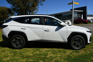 https://vehicle-cdn.autoleague.cloud/15443_620264515_16.jpg