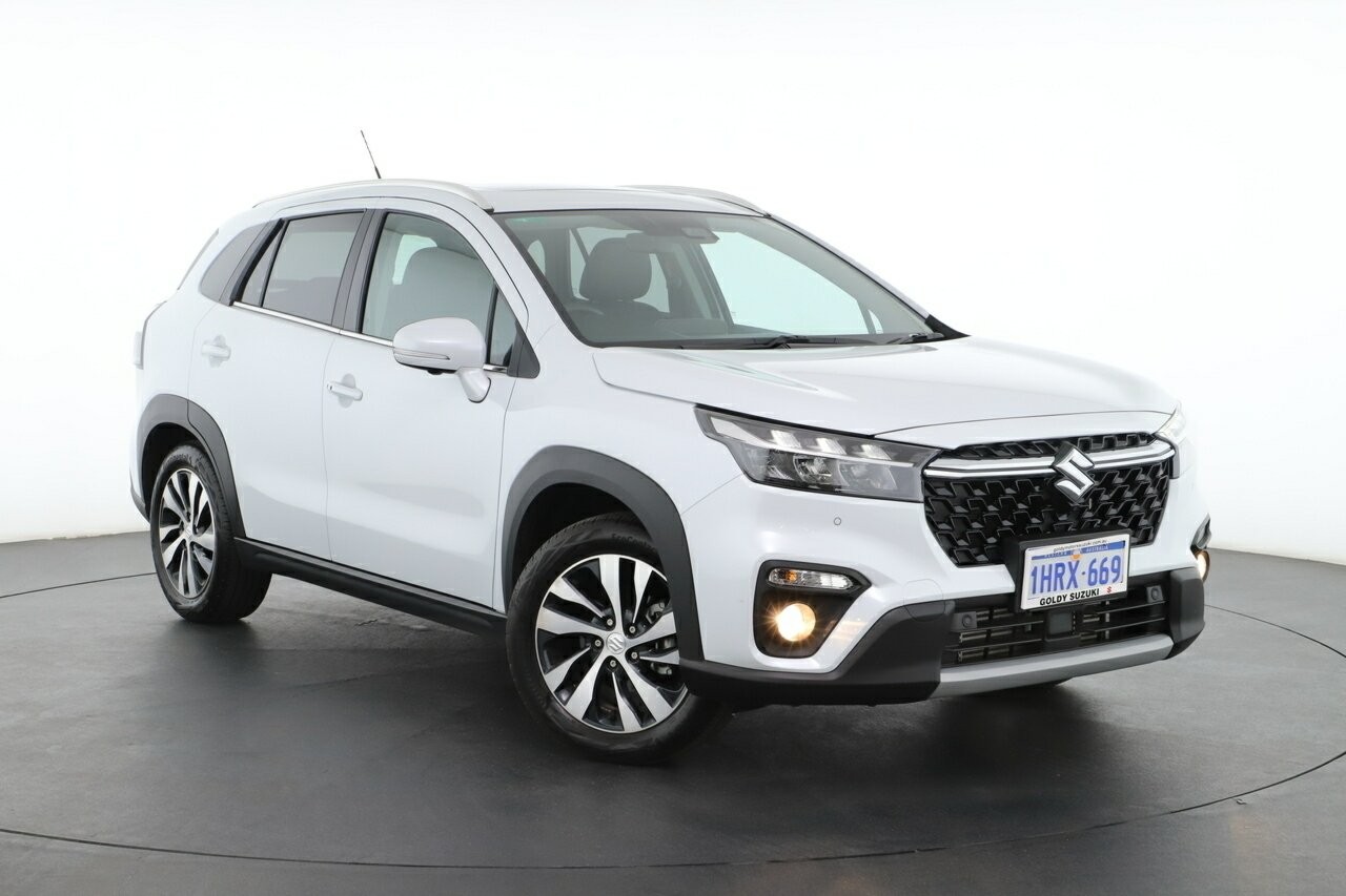 Suzuki S-cross image 1