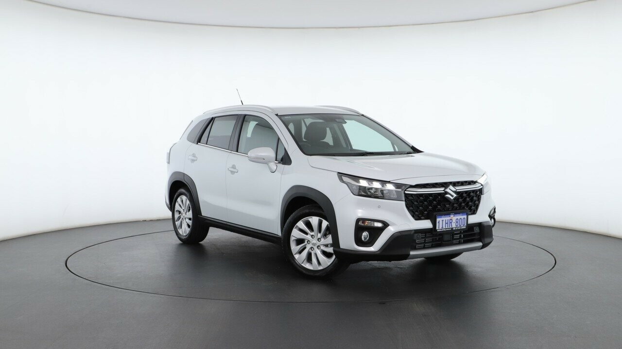 Suzuki S-cross image 1