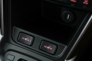 https://vehicle-cdn.autoleague.cloud/15456_4370346_27.jpg