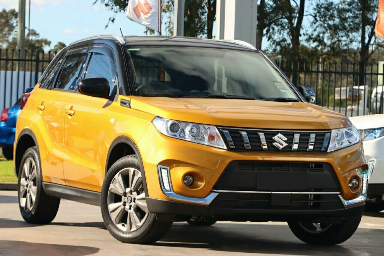 Suzuki Vitara image 1