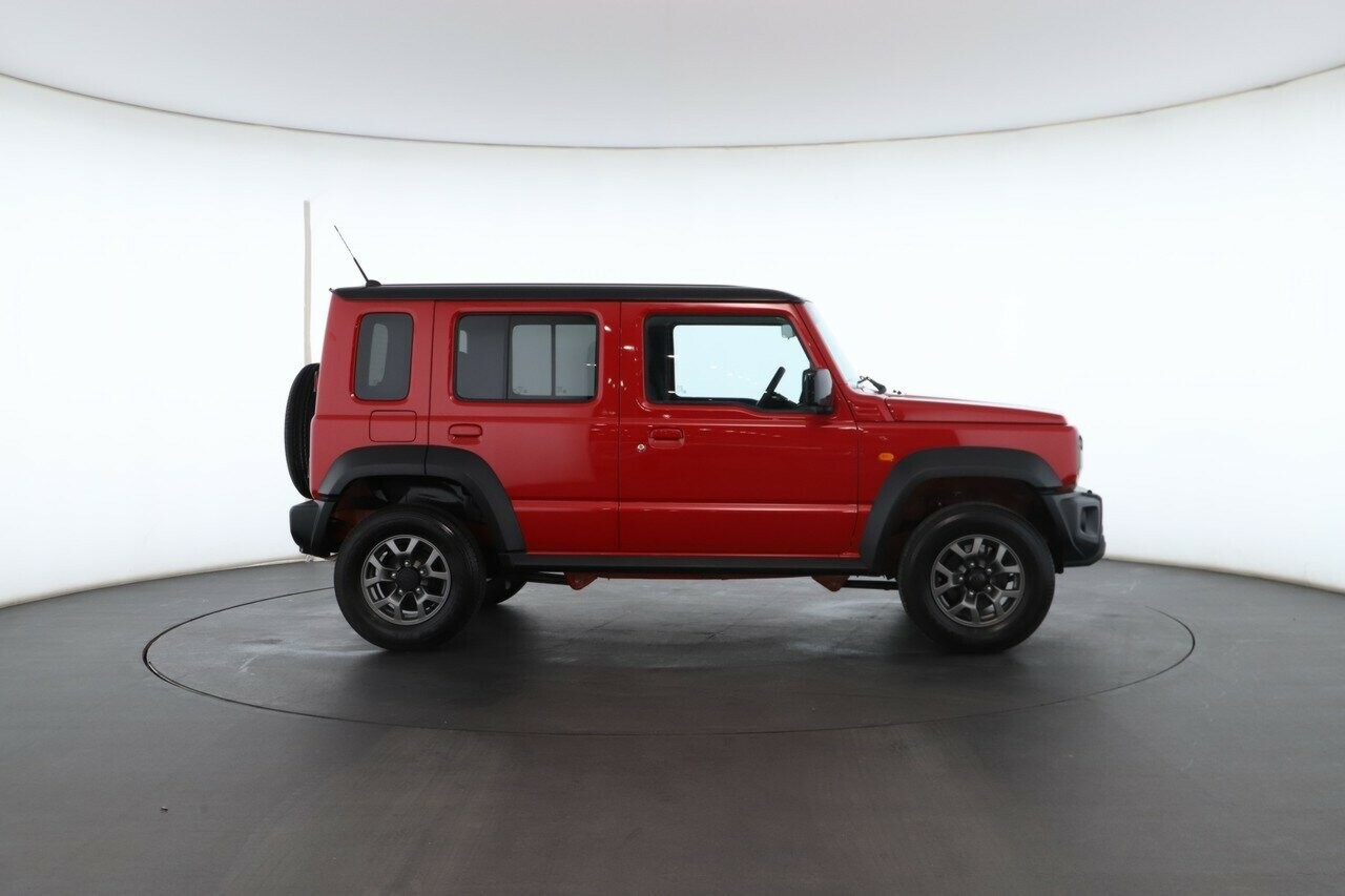 Suzuki Jimny image 2