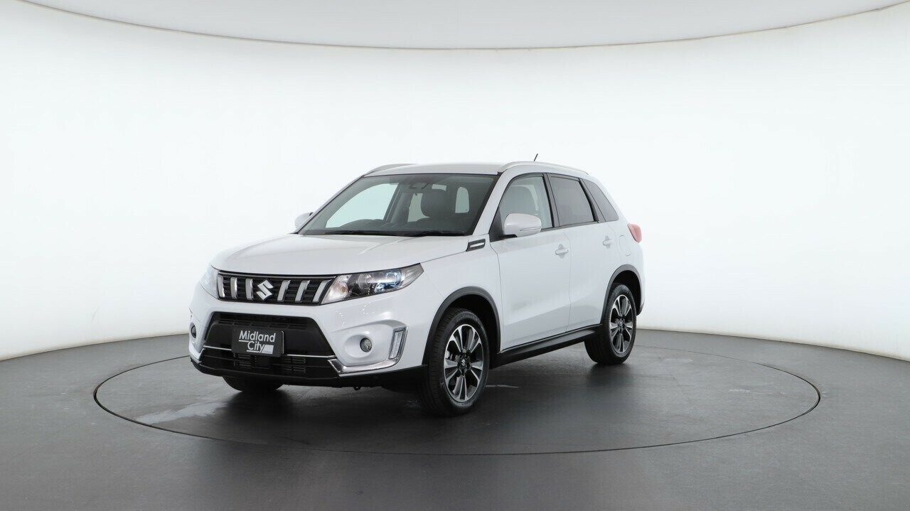 Suzuki Vitara image 2