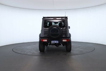 https://vehicle-cdn.autoleague.cloud/15456_4375457_13.jpg