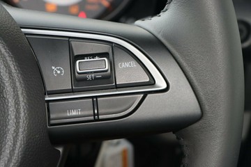 https://vehicle-cdn.autoleague.cloud/15456_4380274_14.jpg