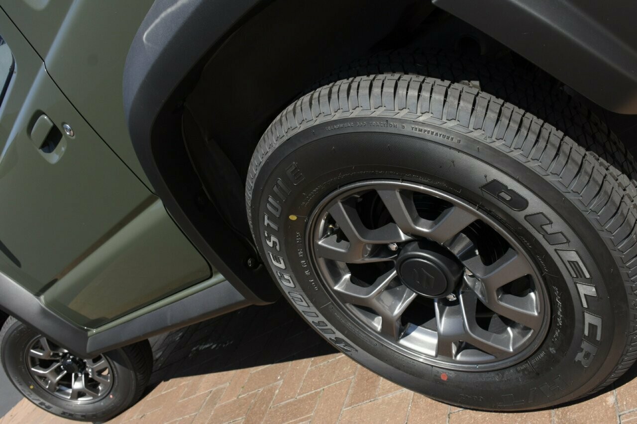 Suzuki Jimny image 4