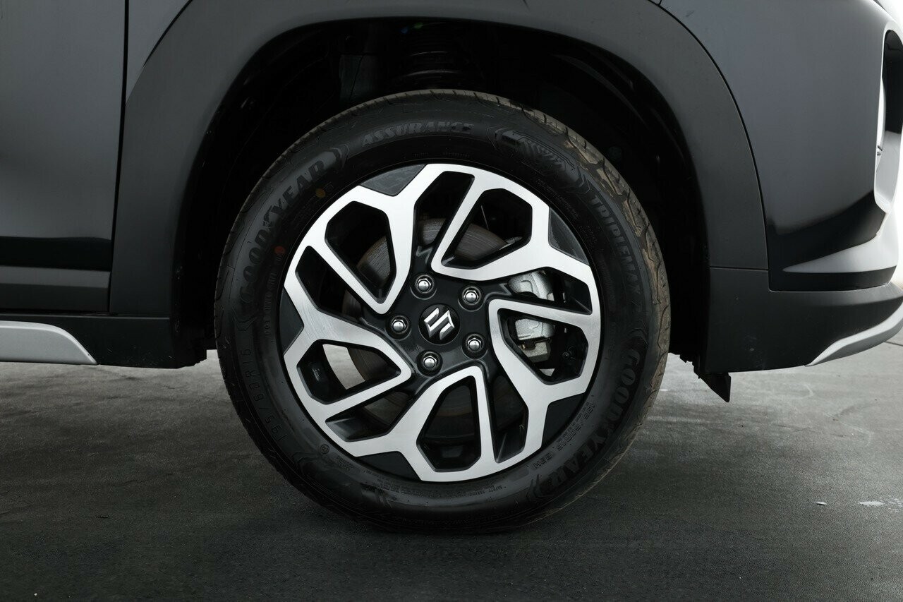 Suzuki Fronx image 3