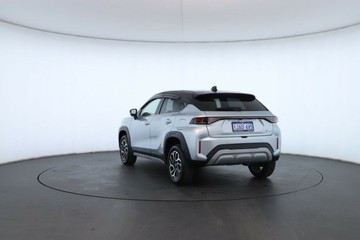 https://vehicle-cdn.autoleague.cloud/15456_4389889_12.jpg