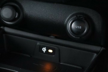 https://vehicle-cdn.autoleague.cloud/15456_4389889_27.jpg