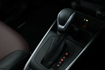 https://vehicle-cdn.autoleague.cloud/15456_4389889_28.jpg