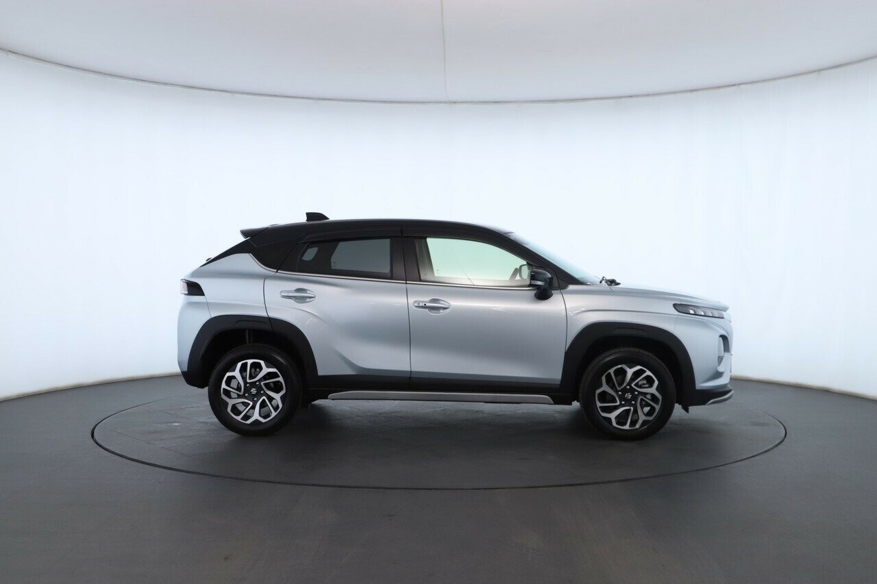 Suzuki Fronx image 3