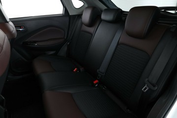 https://vehicle-cdn.autoleague.cloud/15456_4389889_33.jpg