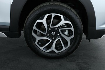 https://vehicle-cdn.autoleague.cloud/15456_4389889_4.jpg