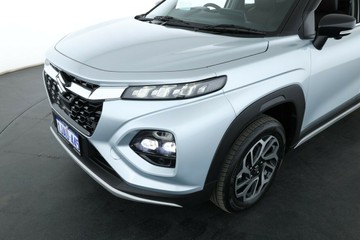 https://vehicle-cdn.autoleague.cloud/15456_4389889_9.jpg