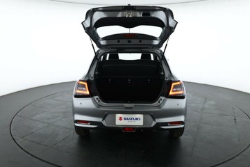 https://vehicle-cdn.autoleague.cloud/15456_4389941_15.jpg